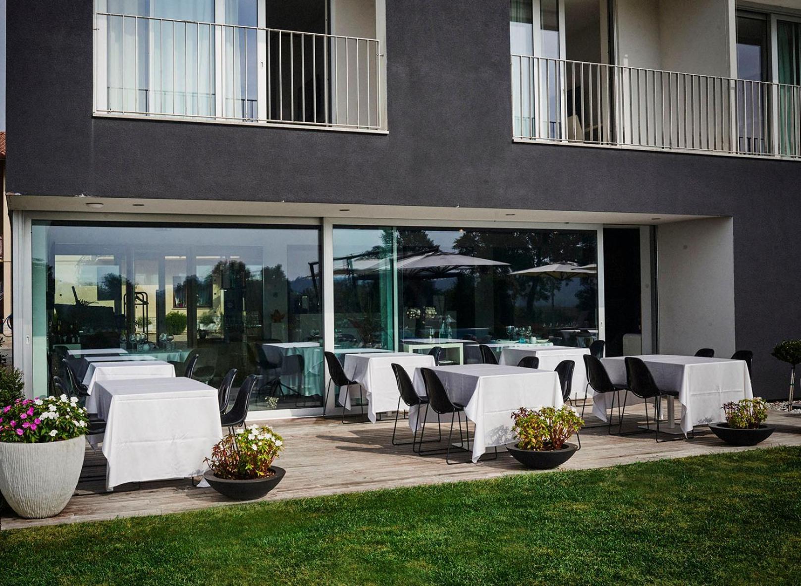 Hotel House Iaquin Dobrovo Zewnętrze zdjęcie