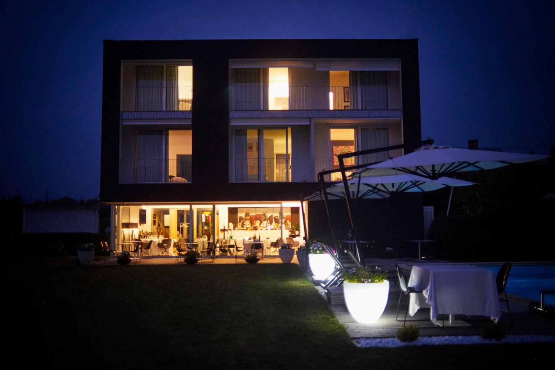 Hotel House Iaquin Dobrovo Zewnętrze zdjęcie